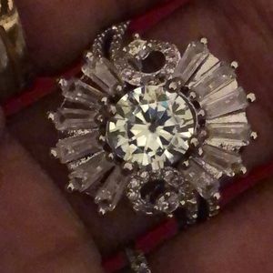 Floral ring Moissanite Sz 8